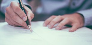 Signature contrat apprentissage