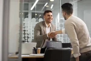 les 10 competences cles pour reussir dans le commerce en 2025
